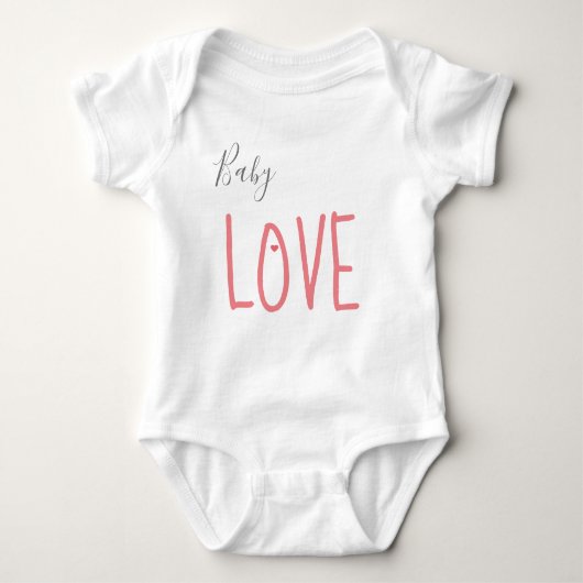 Baby Love Heart Romper (Voorkant)