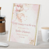 Baby Meisje Bunny Baby shower Reclamebord Met Voetstuk (Insitu)