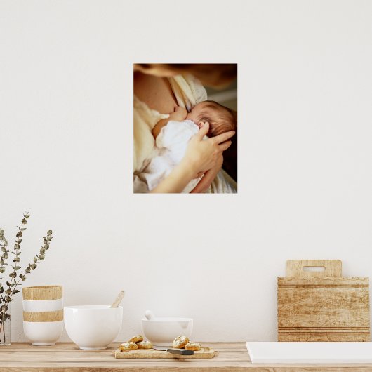 Baby meisje dat borstvoeding geeft (1-3 maanden) poster (Keuken)