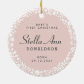 Baby Meisje Eerste Kerstmis Witte Berry Krans Roze Keramisch Ornament (Achterkant)