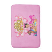 Baby Meisje in Roze Badmat (Voorkant Verticaal)