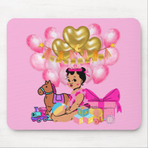 Baby Meisje in Roze Muismat
