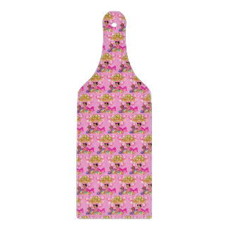 Baby Meisje in Roze Snijplank