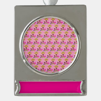 Baby Meisje in Roze Verzilverd Banner Ornament