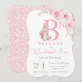 Baby meisje peter konijn 1e verjaardag, roze monog kaart (Voorkant / Achterkant)