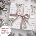 Baby Meisjes Eerste Kerstmis Teddy Bear Roze Cadeaupapier<br><div class="desc">Maak hun allereerste kerstspecial met gepersonaliseerd inpakpapier met een schattige teddybeer,  boom en sneeuwvlokken. Werk eenvoudig de naam en het jaar bij en bekijk mijn collectie voor veel meer keuzes.</div>