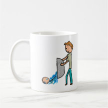 Baby met zwemwater weggooien