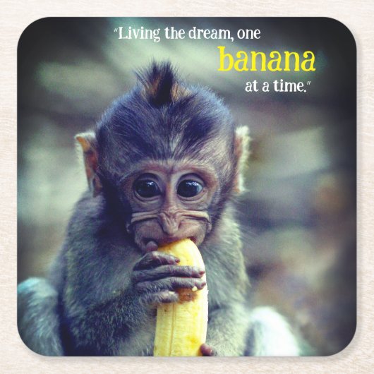 Baby Monkey eet banaan Kartonnen Onderzetters (Voorkant)