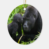 Baby Mountain Gorilla Kisses Silverback Gorilla Keramisch Ornament (Links)