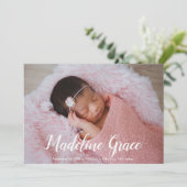 Baby-naam Handlettered Script Foto Geboorte Aankondiging (Staand voorkant)