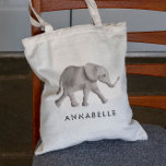 Baby Olifant Gepersonaliseerde Canvas tas voor Kin<br><div class="desc">Personaliseer deze canvas tas naar creëer met de perfecte carry-all voor de activiteiten van uw kind. Het maakt ook een geweldige geschenkzak die steeds opnieuw kan worden gebruikt. Het ontwerp is voorzien van mijn originele waterverf olifant. Neem contact met mij op als u hulp nodig hebt bij het aanpassen van...</div>