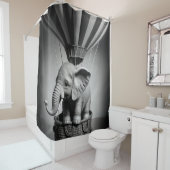 Baby olifant in een luchtballon douchegordijn (In situ)