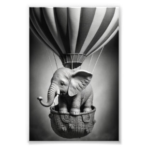 Baby olifant in een luchtballon foto afdruk