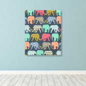 baby olifanten en vlammen canvas afdruk (Insitu (Houten vloer))