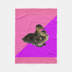 Baby op roze frambozen en Paarse sorbet Fleece Deken