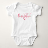BABY OUTFIT ONSIE | Modern Roze Mooi Script Romper (Voorkant)