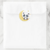 Baby Panda over de maan Ronde Sticker (Tas)
