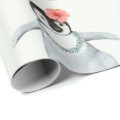 BABY PINGUÏN MET EEN BLOEMENWIKKELPAPIER CADEAUPAPIER (Rol Hoek)
