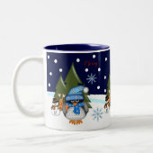 Baby pinguïns in besneeuwde nacht & aangepaste tek tweekleurige koffiemok (Links)