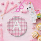 Baby Pink Gingham Custom Initial Papieren Bordje (Feest)