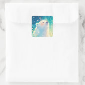 Baby Polar Bear Gazing Up in Sunlit Meadow Vierkante Sticker (Tas)