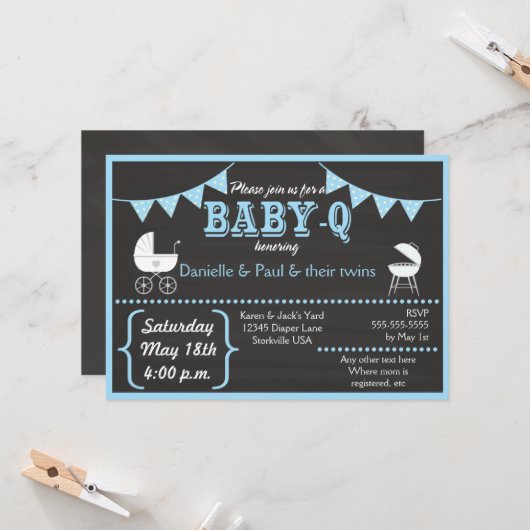 Baby-Q Chalkboard Blue Baby shower Invitation Kaart (Voorkant / Achterkant in situ)