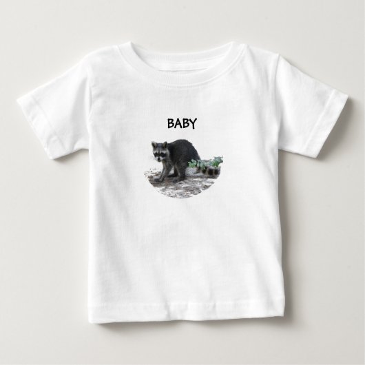 Baby Raccoon T-Shirt (Voorkant)