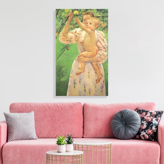Baby Reaching voor een Apple van Mary Cassatt Canvas Afdruk (Insitu (Woonkamer))