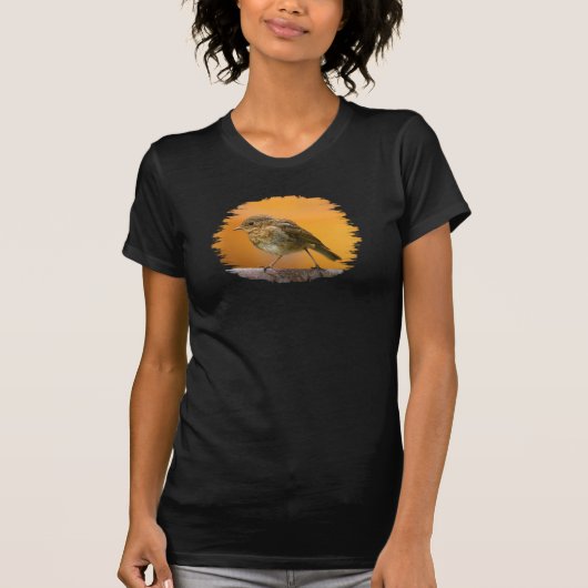 Baby Robin op een boomtak T-shirt (Voorkant)