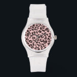 Baby Roze Leopard Animal Print Horloge<br><div class="desc">U zult genieten van dit schattige,  chique,  Baby Pink Leopard Animal Print patroonontwerp! We nodigen u uit om onze winkel,  Baby shower Boutique,  om dit coole meisjesontwerp op veel meer geweldige aanpasbare producten,  waaronder moderne babydoucheuitnodigingen en babyboy & girl geschenken te uitzichten! Met vriendelijke groet!</div>