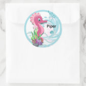 Baby Seahorse | Roze, speciaal voor de ronde Stick Ronde Sticker (Tas)