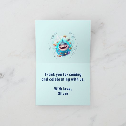 Baby Shark Boy Eerste Verjaardagsfeestje Bedankkaart (Binnen)