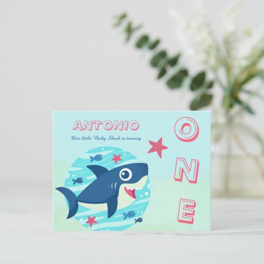 Baby Shark First Birthday schattig onder het zee b Uitnodiging Briefkaart (Staand voorkant)