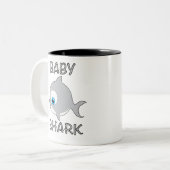 BABY SHARK TWEEKLEURIGE KOFFIEMOK (Voorkant links)