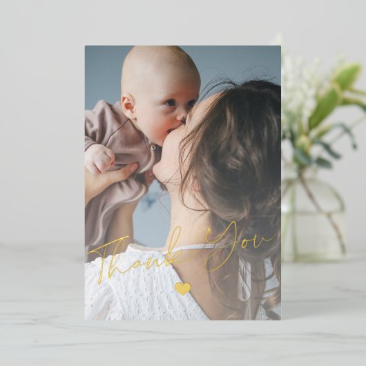 Baby shower 2 foto's Gold folie Script Modern Folie Uitnodiging (Staand Voorkant)