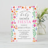 Baby shower Fiesta Bloemenroze Feestuitnodiging Kaart (Staand voorkant)