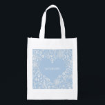 Baby shower Gift Bag Pastel Blauw Wit Boodschappentas<br><div class="desc">Baby shower Gift Bag voor Baby Boy in Pastel Blue op White. Gemakkelijk om tekst,  tekstkleur aan te passen. Herbruikbare tas voor Baby onderweg! Meng en pas volledig Collectie van het Baby door TMCdesigns aan.</div>
