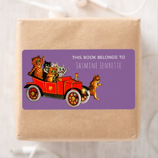 Baby shower Grappige Cartoon Cats Retro Auto Paars Etiket (Insitu)