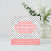 Baby Shower: Grijs en Wit Chevron Patroon Kaart (Staand voorkant)