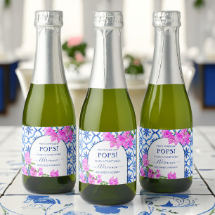 Baby shower gunst blauwe tegels bougainvilleas sparkling wijnetiket