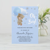 Baby shower jongen teddy draagt blauwe sterren lux kaart (Staand voorkant)