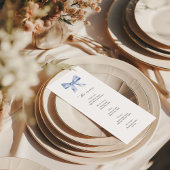 Baby shower menukaart met stoffige blauwe strik