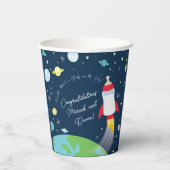 Baby shower met flesje met buitenkant papieren bekers (Achterkant)