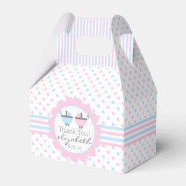 Baby shower met roze en blauwe pokkendots bedankdoosjes