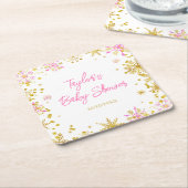 Baby shower met roze en goudsneeuwvlokken kartonnen onderzetters (Schuin)