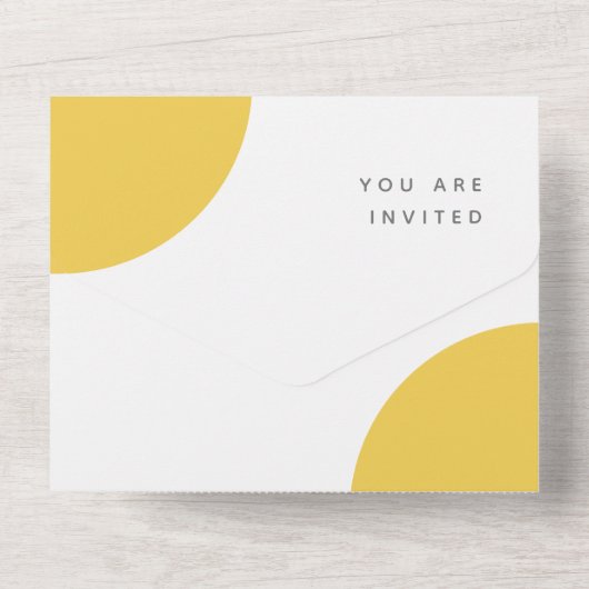 Baby shower Mustard Yellow Balloon Scandi Unisex All In One Uitnodiging (Achterkant)