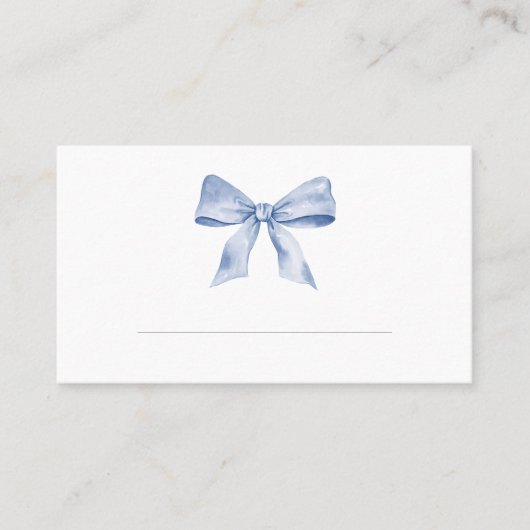 Baby shower plaats kaart met stoffige blauwe strik plaatskaartje (Voorkant)