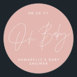 Baby shower script modern girly roos roze elegant ronde sticker<br><div class="desc">Het manuscript van het baby shower moderne gedurfde hedendaagse baby roze elegante partijontwerp.</div>