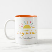 Baby shower, Tiny Miracle Sunshine gepersonaliseer Tweekleurige Koffiemok (Links)