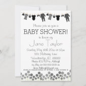 Baby shower van grijze en zwarte kleine kleren kaart (Voorkant)